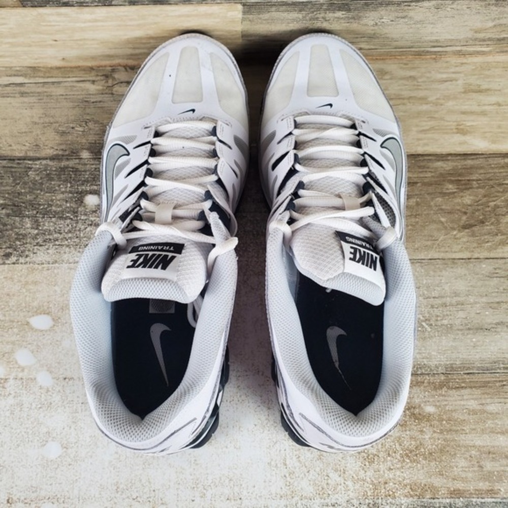 Nike Reax 8 TR Mens Shoes Sz 11 White Metallic Silver Charcl‎ Lace Up Sneakers - Picture 4 of 10